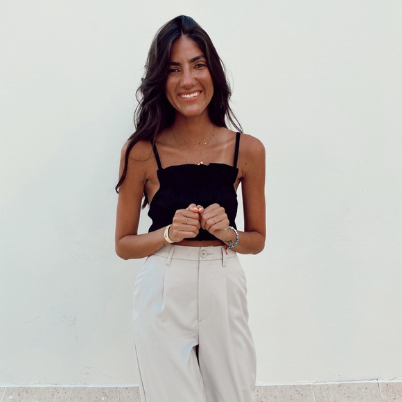 Meet your Posher, Jacinda - Picture 1 of 1